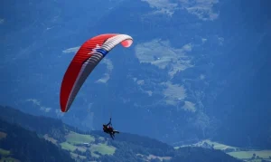 पोखरा प्याराग्लाइडिङ दुर्घटनामा परेकाहरु यसरी बाँचे